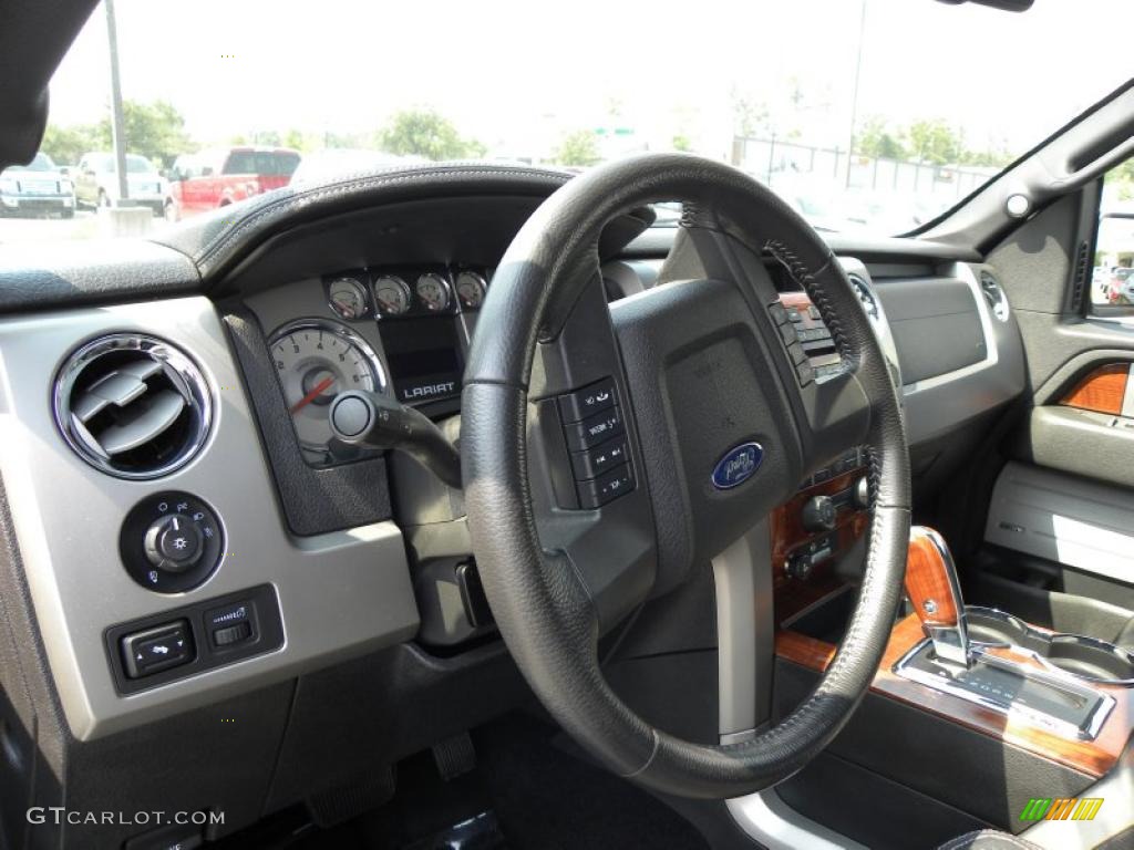 2010 F150 Lariat SuperCrew - Tuxedo Black / Black photo #3