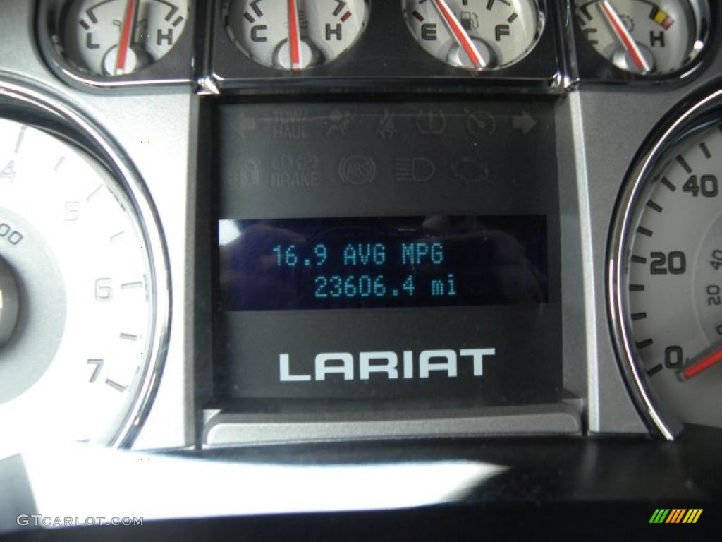 2010 F150 Lariat SuperCrew - Tuxedo Black / Black photo #33