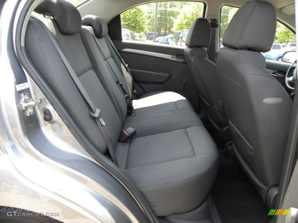 2009 Aveo LT Sedan - Medium Gray / Charcoal photo #10