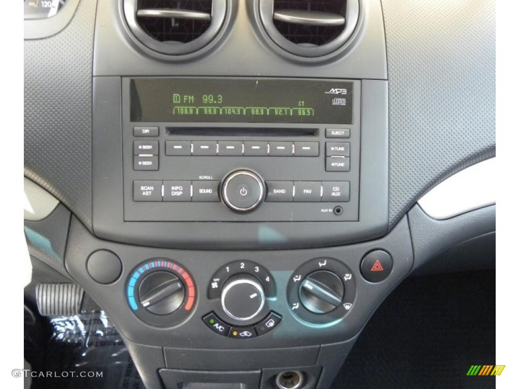2009 Aveo LT Sedan - Medium Gray / Charcoal photo #20