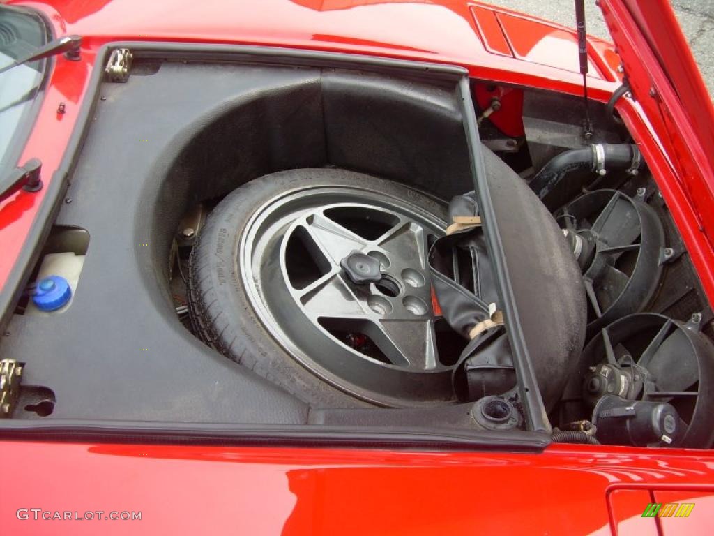 1988 Ferrari 328 GTS Trunk Photo #49663468