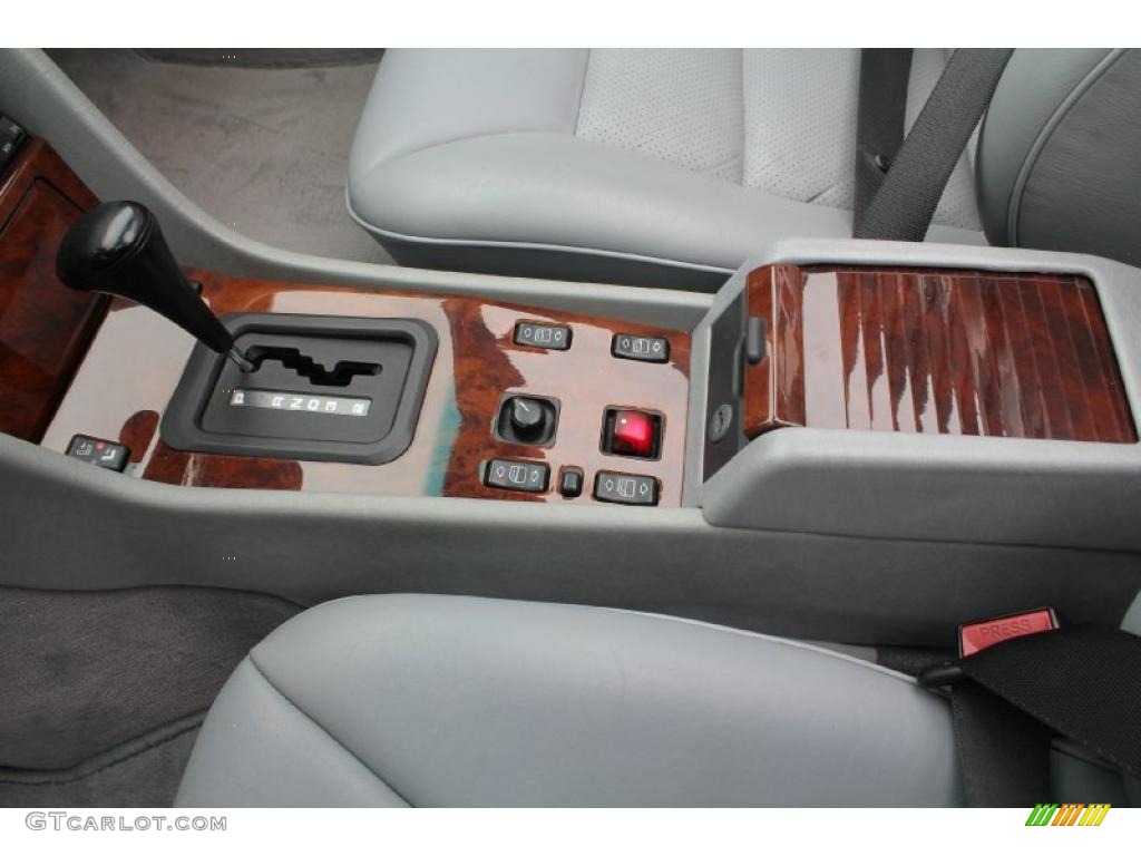 1995 Mercedes-Benz E 320 Convertible Controls Photo #49664948