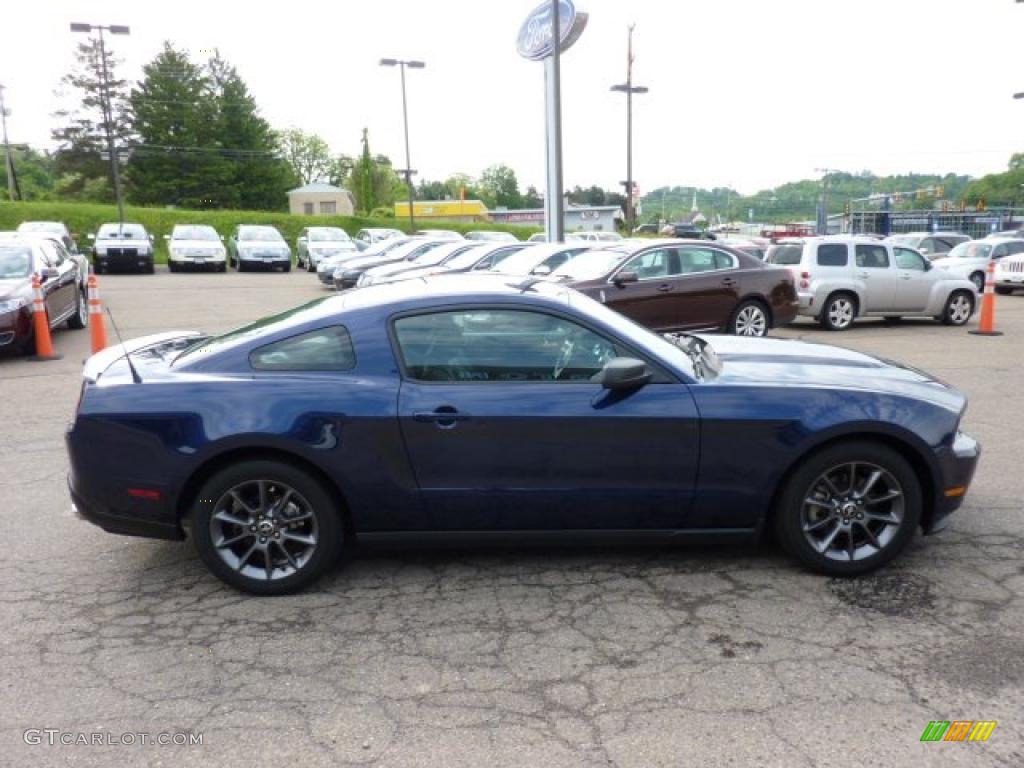 2011 Mustang V6 Mustang Club of America Edition Coupe - Kona Blue Metallic / Charcoal Black photo #5
