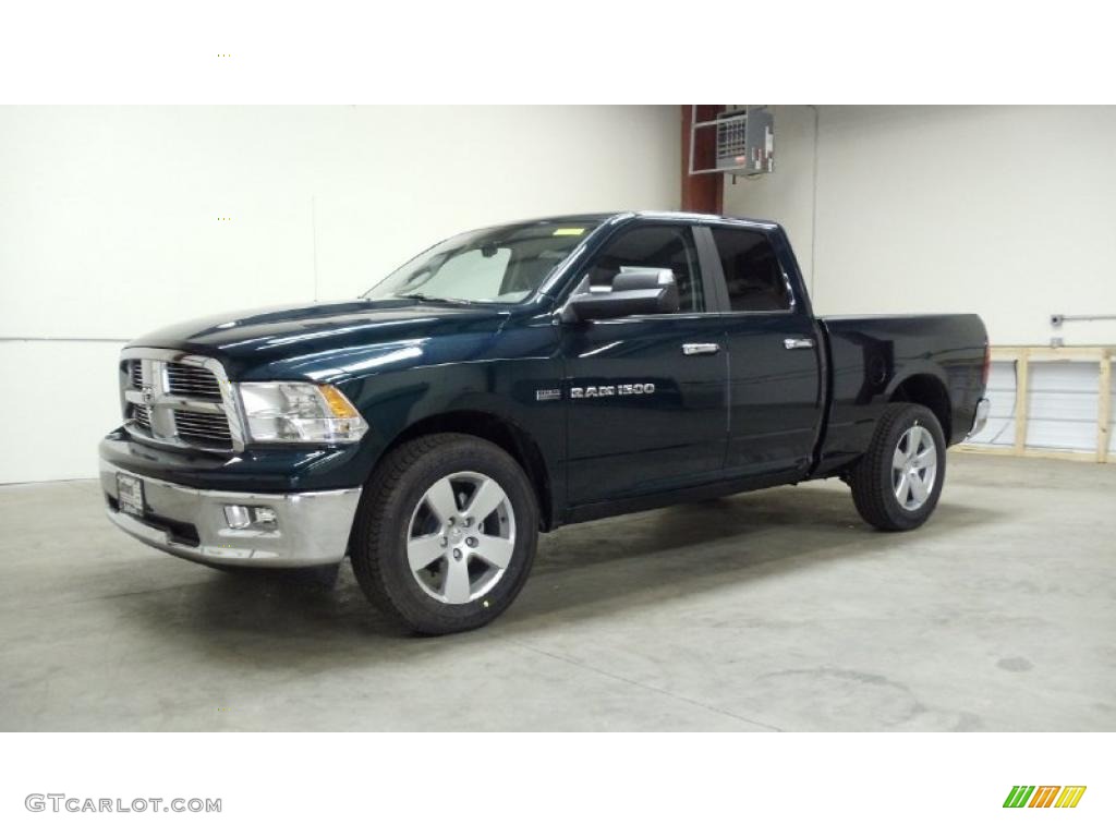 Hunter Green Pearl Dodge Ram 1500