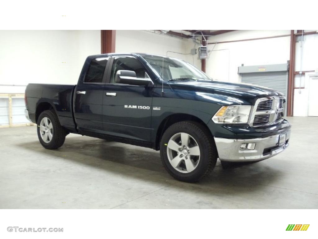 2011 Ram 1500 Big Horn Quad Cab 4x4 - Hunter Green Pearl / Dark Slate Gray/Medium Graystone photo #3