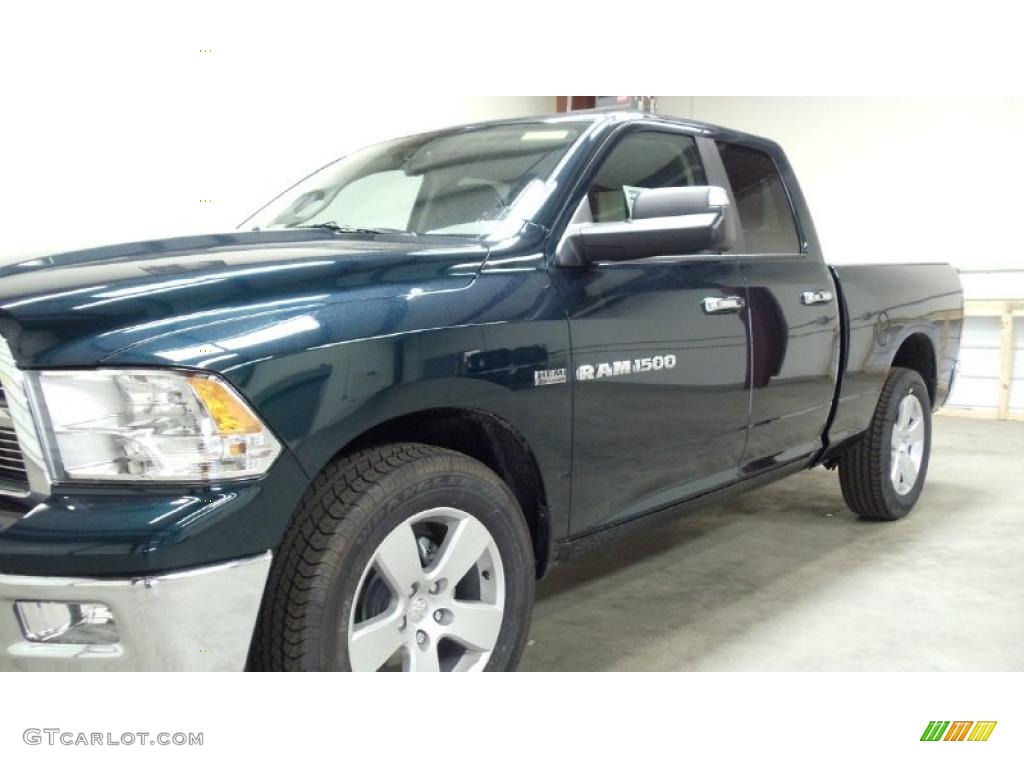 2011 Ram 1500 Big Horn Quad Cab 4x4 - Hunter Green Pearl / Dark Slate Gray/Medium Graystone photo #8