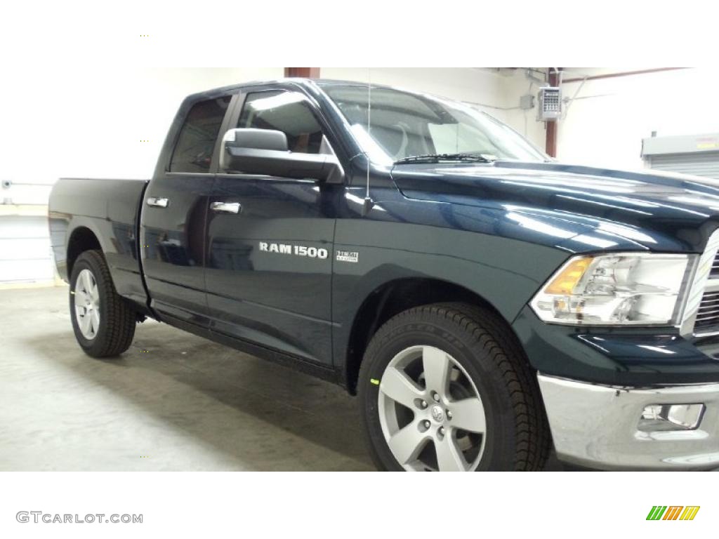 2011 Ram 1500 Big Horn Quad Cab 4x4 - Hunter Green Pearl / Dark Slate Gray/Medium Graystone photo #9