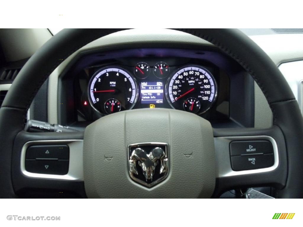 2011 Ram 1500 Big Horn Quad Cab 4x4 - Hunter Green Pearl / Dark Slate Gray/Medium Graystone photo #13