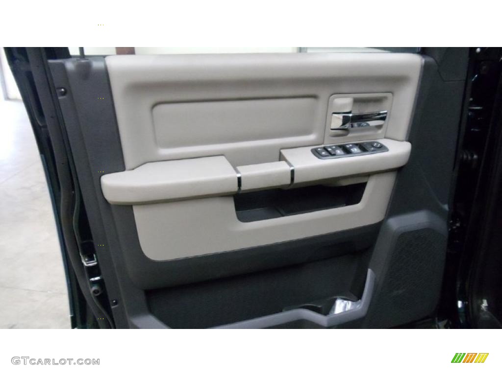 2011 Ram 1500 Big Horn Quad Cab 4x4 - Hunter Green Pearl / Dark Slate Gray/Medium Graystone photo #24