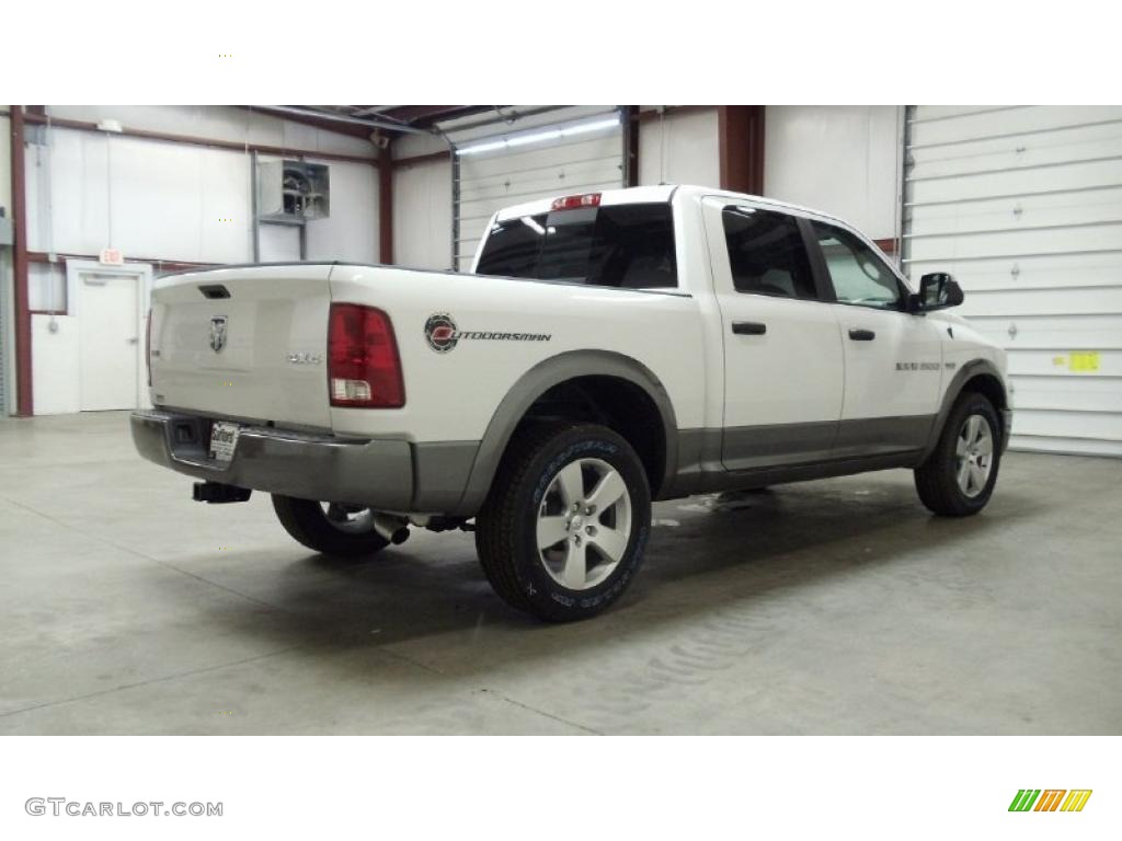 2011 Ram 1500 SLT Outdoorsman Crew Cab 4x4 - Bright White / Dark Slate Gray/Medium Graystone photo #4