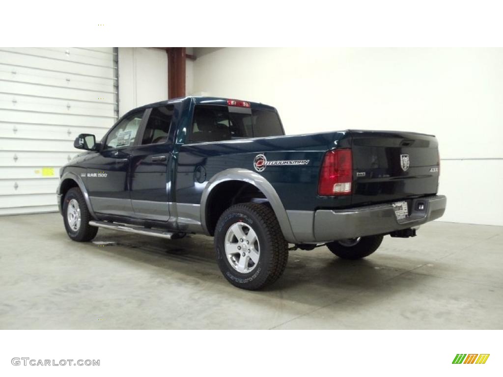 2011 Ram 1500 SLT Outdoorsman Quad Cab 4x4 - Hunter Green Pearl / Dark Slate Gray/Medium Graystone photo #6