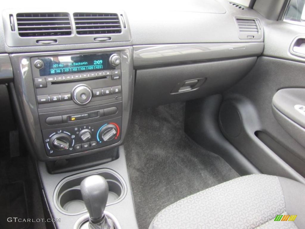 2009 G5  - Performance Red Tintcoat / Ebony photo #9