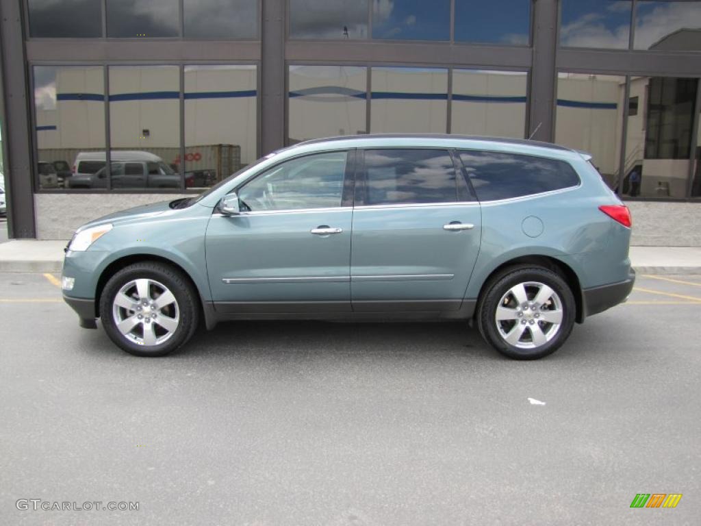 Silver Moss Metallic 2009 Chevrolet Traverse LTZ AWD Exterior Photo #49671720