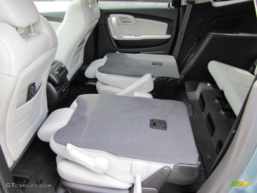 Light Gray/Ebony Interior 2009 Chevrolet Traverse LTZ AWD Photo #49672050