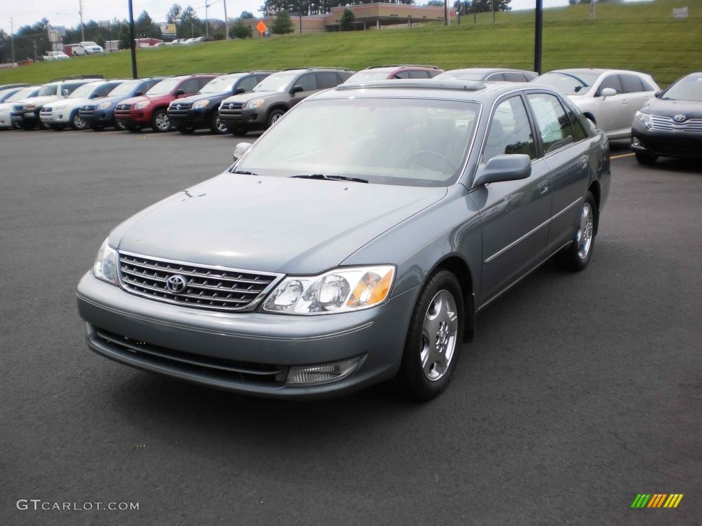 2004 Avalon XLS - Silver Spruce Metallic / Ivory photo #1