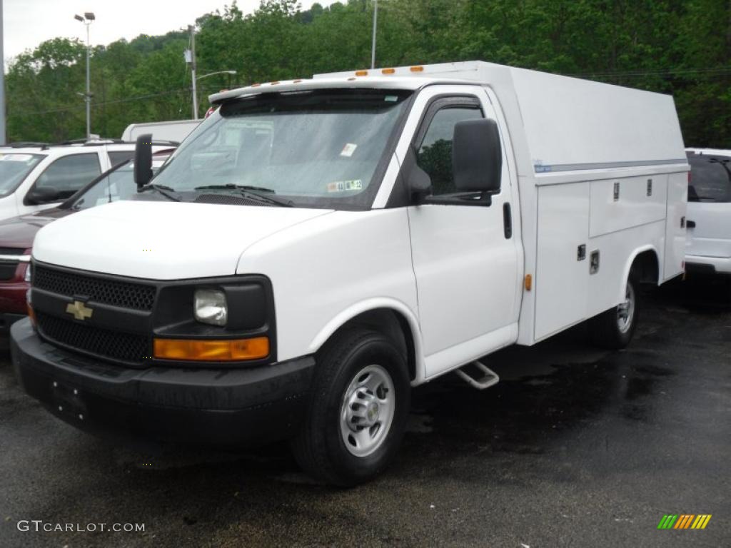 2008 Express Cutaway 3500 Commercial Utility Van - Summit White / Gray photo #1