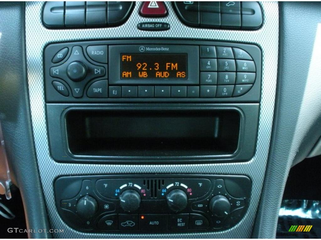 2002 Mercedes-Benz C 230 Kompressor Coupe Controls Photo #49675182