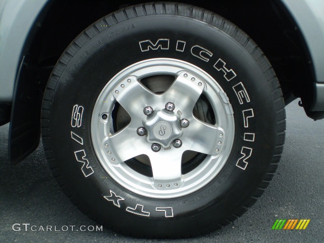 2004 Tundra SR5 Double Cab 4x4 - Silver Sky Metallic / Gray photo #14