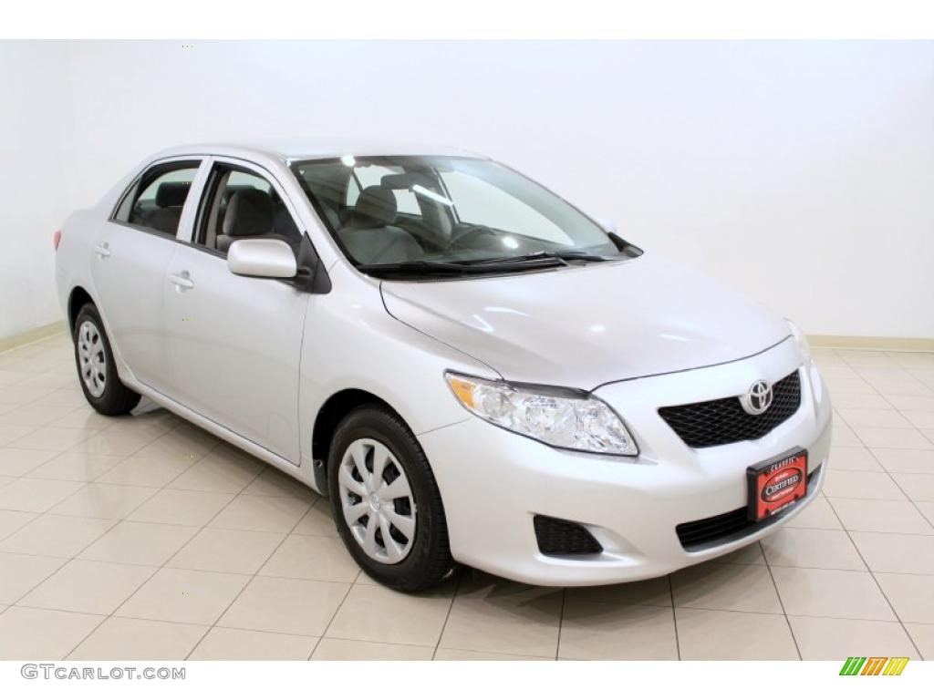 Classic Silver Metallic 2009 Toyota Corolla LE Exterior Photo #49675713