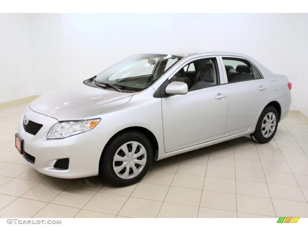 Classic Silver Metallic 2009 Toyota Corolla LE Exterior Photo #49675740