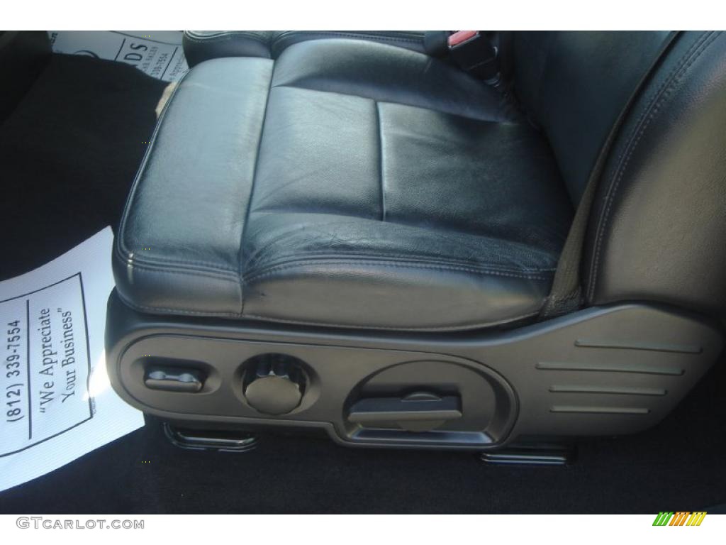 2006 F150 Lariat SuperCab - Black / Black photo #21