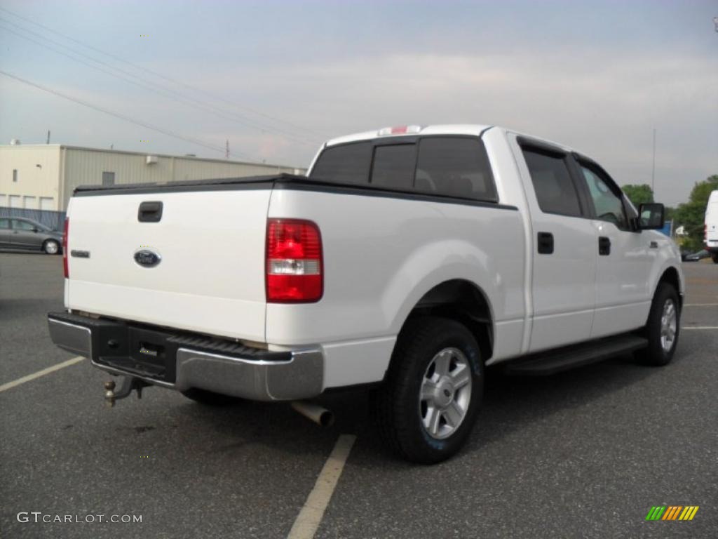 2004 F150 XLT SuperCrew - Oxford White / Tan photo #4