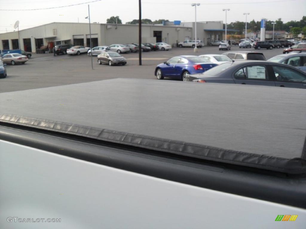 2004 F150 XLT SuperCrew - Oxford White / Tan photo #21