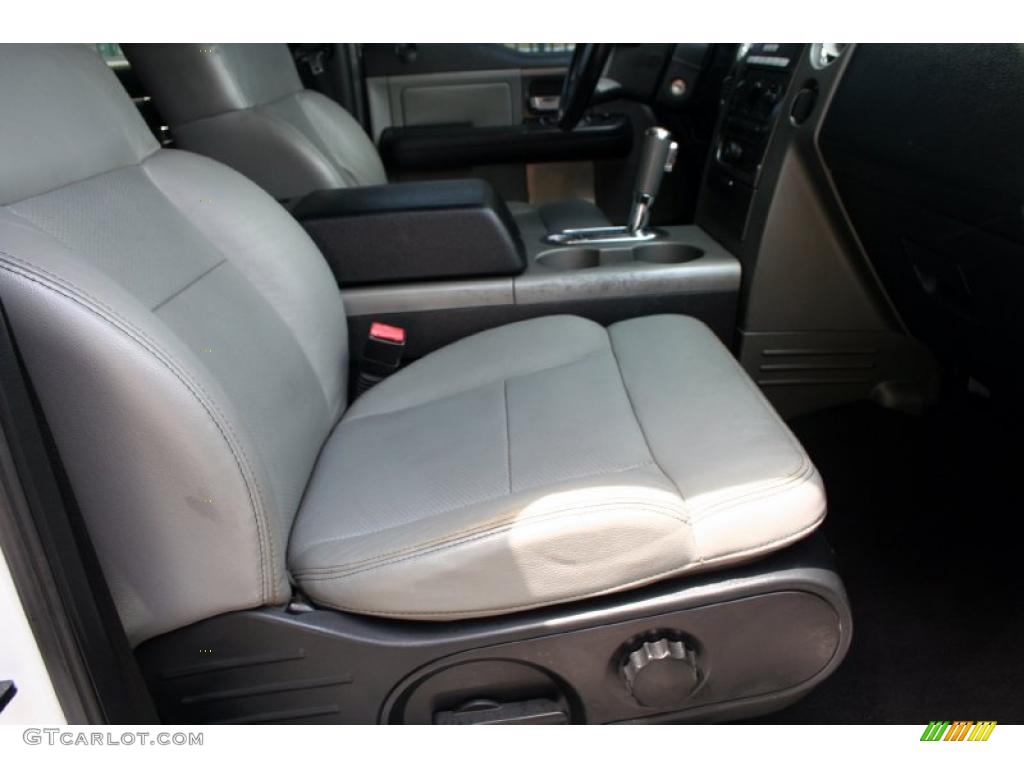 2005 F150 FX4 SuperCrew 4x4 - Oxford White / Medium Flint/Dark Flint Grey photo #44