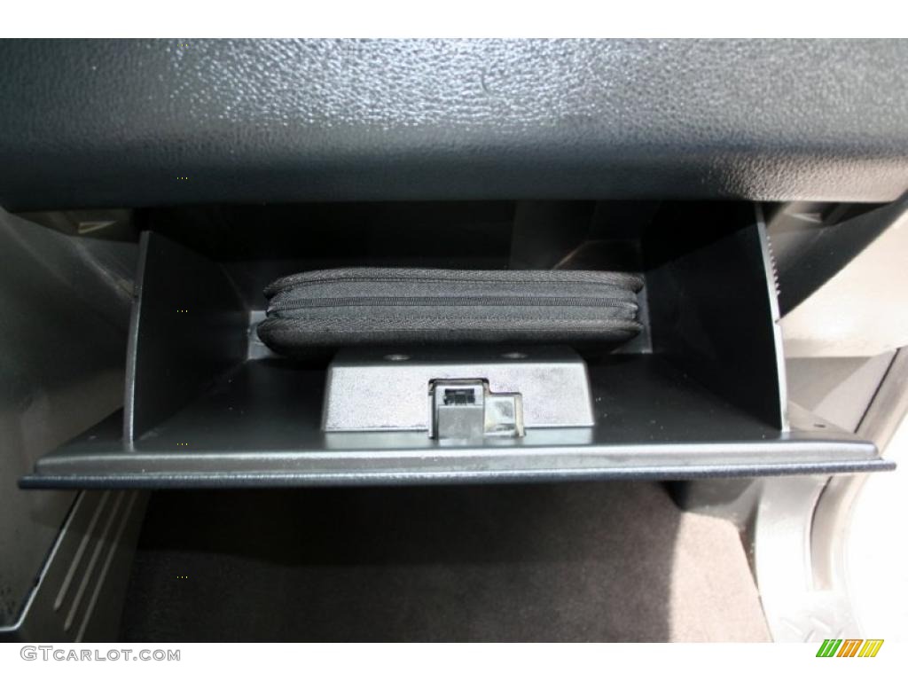 2005 F150 FX4 SuperCrew 4x4 - Oxford White / Medium Flint/Dark Flint Grey photo #60