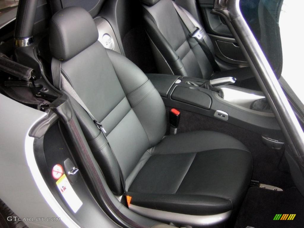 Black Interior 2002 BMW Z8 Roadster Photo #49681407