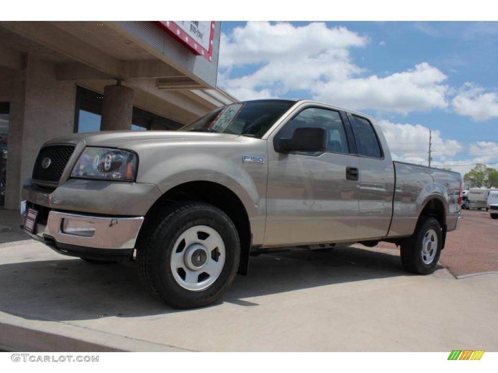 2004 F150 XLT SuperCab 4x4 - Arizona Beige Metallic / Tan photo #13