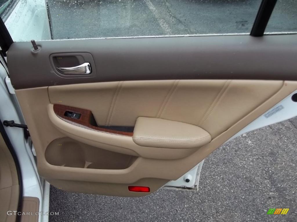 2007 Accord EX-L Sedan - Taffeta White / Ivory photo #17
