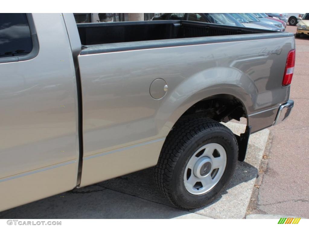 2004 F150 XLT SuperCab 4x4 - Arizona Beige Metallic / Tan photo #20