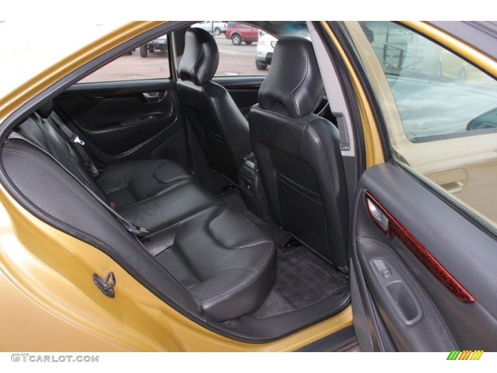 Graphite Interior 2002 Volvo S60 2.4T AWD Photo #49684191