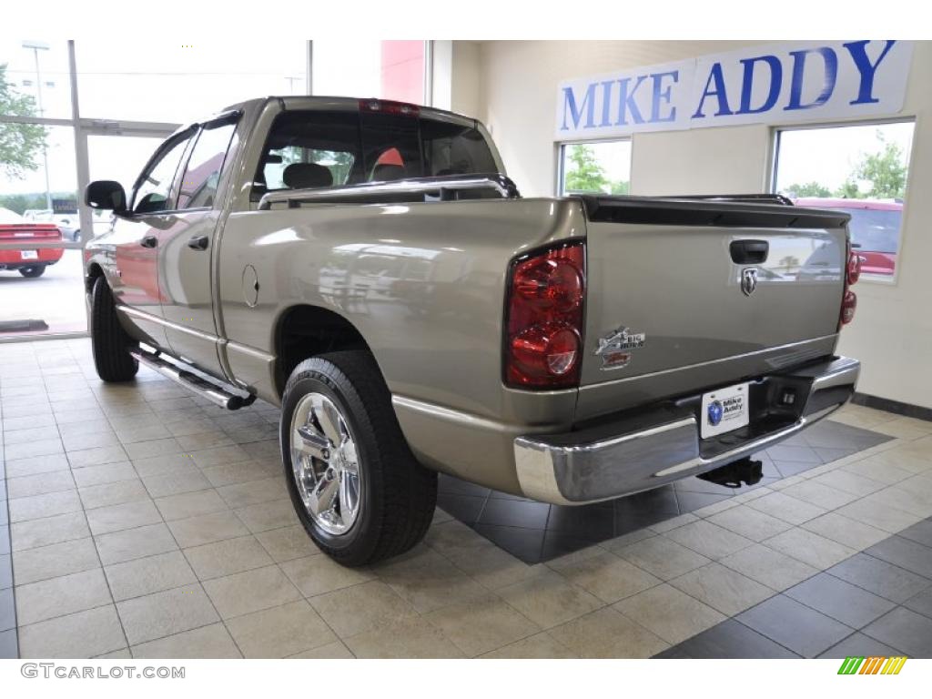 2008 Ram 1500 Big Horn Edition Quad Cab - Light Khaki Metallic / Khaki photo #10