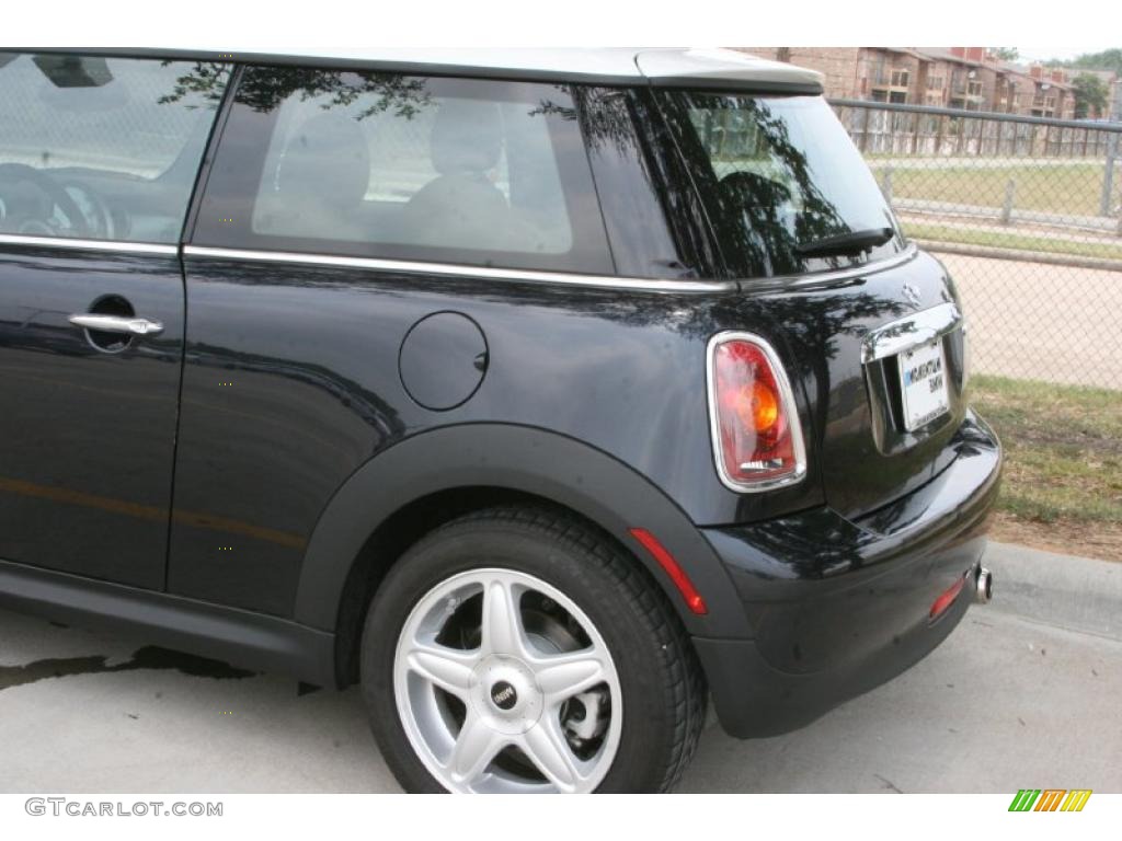 2008 Cooper Hardtop - Astro Black Metallic / Checkered Carbon Black/Black photo #17