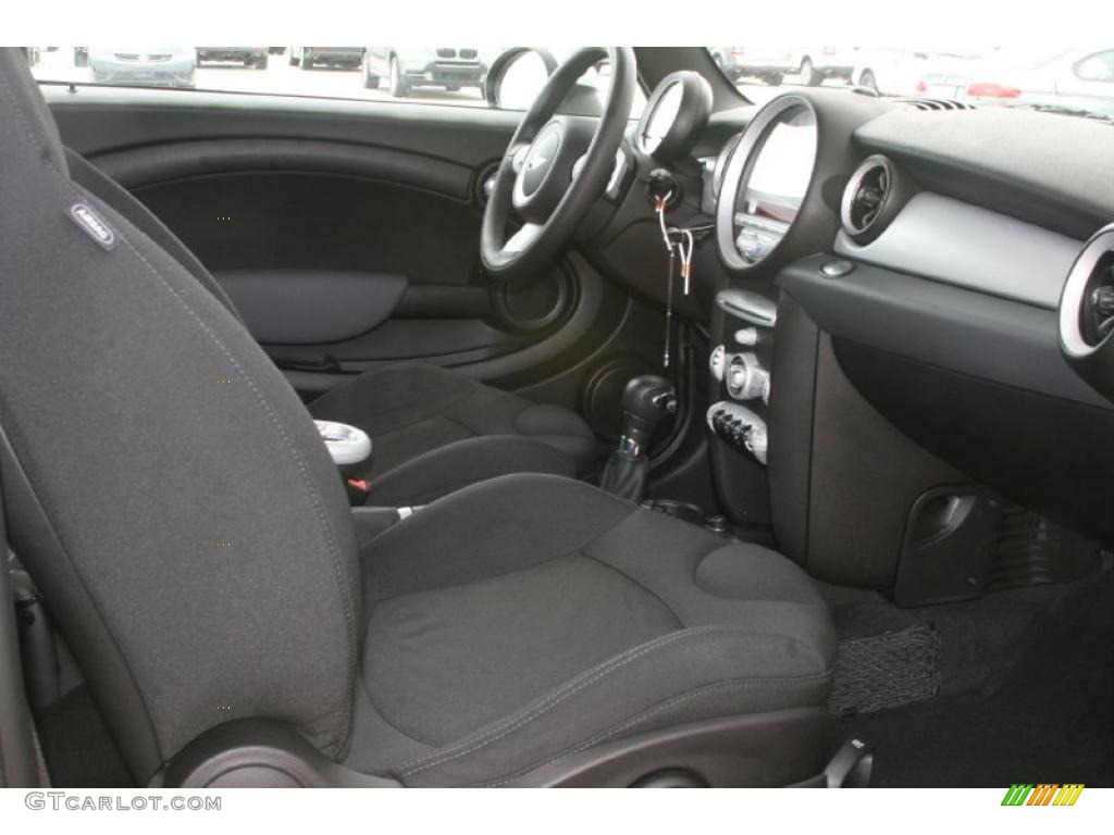 2008 Cooper Hardtop - Astro Black Metallic / Checkered Carbon Black/Black photo #25