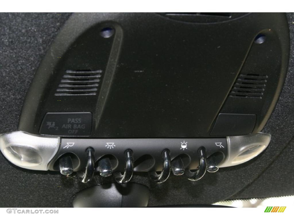 2008 Cooper Hardtop - Astro Black Metallic / Checkered Carbon Black/Black photo #37