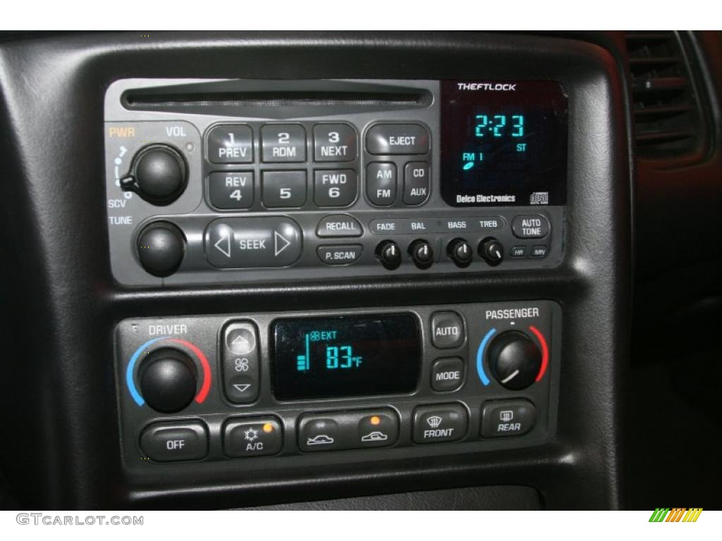 2002 Chevrolet Corvette Convertible Controls Photo #49687794