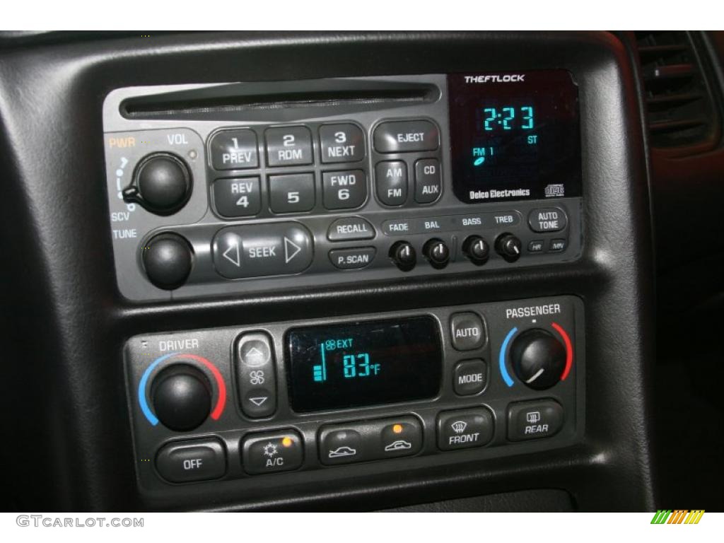 2002 Chevrolet Corvette Convertible Controls Photo #49687806