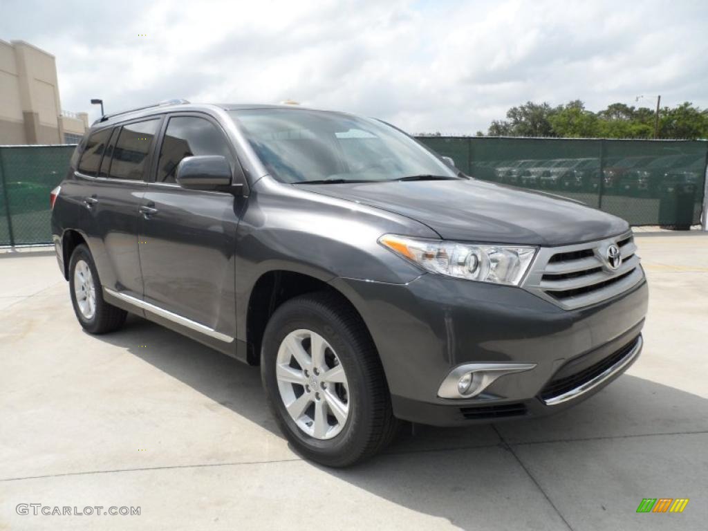 2011 Highlander V6 - Magnetic Gray Metallic / Ash photo #1