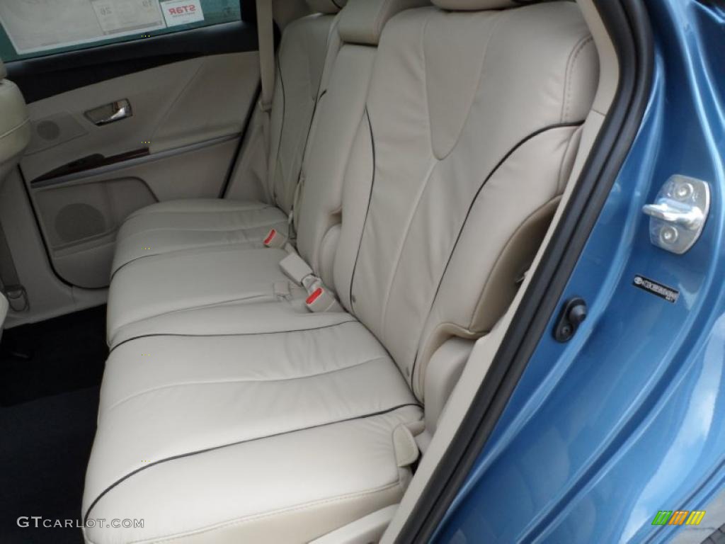 Ivory Interior 2011 Toyota Venza V6 Photo #49689114