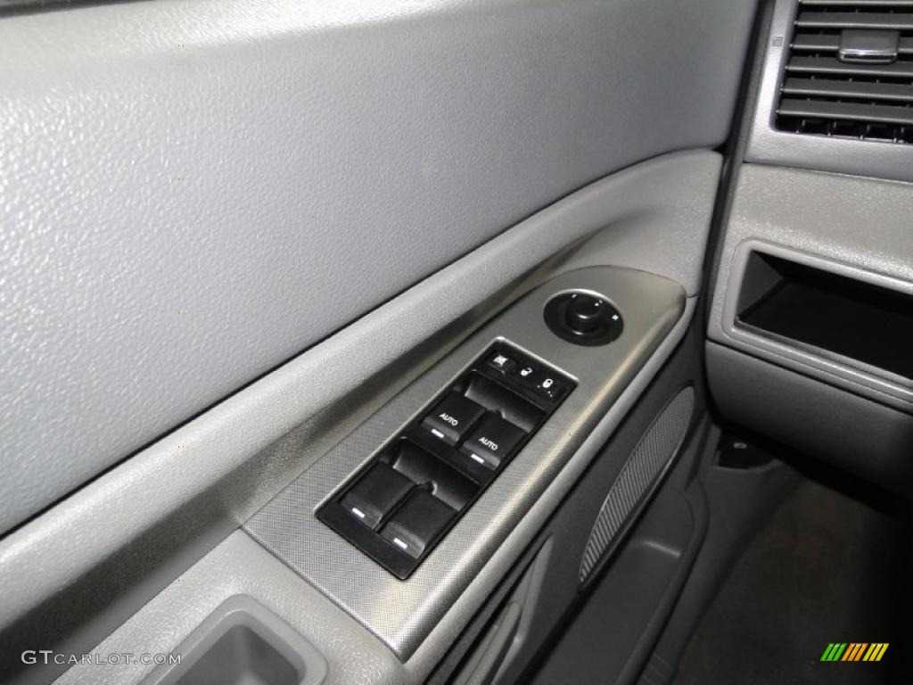 2007 Grand Cherokee Laredo - Bright Silver Metallic / Medium Slate Gray photo #15