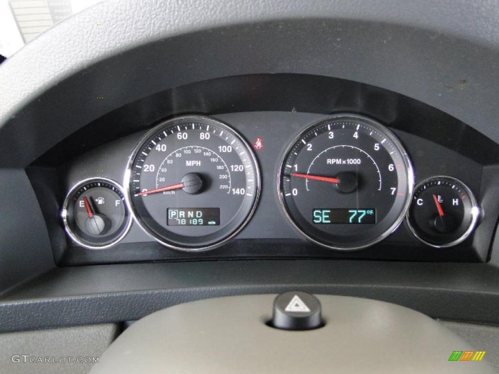 2007 Grand Cherokee Laredo - Bright Silver Metallic / Medium Slate Gray photo #17