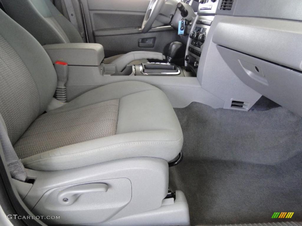 2007 Grand Cherokee Laredo - Bright Silver Metallic / Medium Slate Gray photo #25