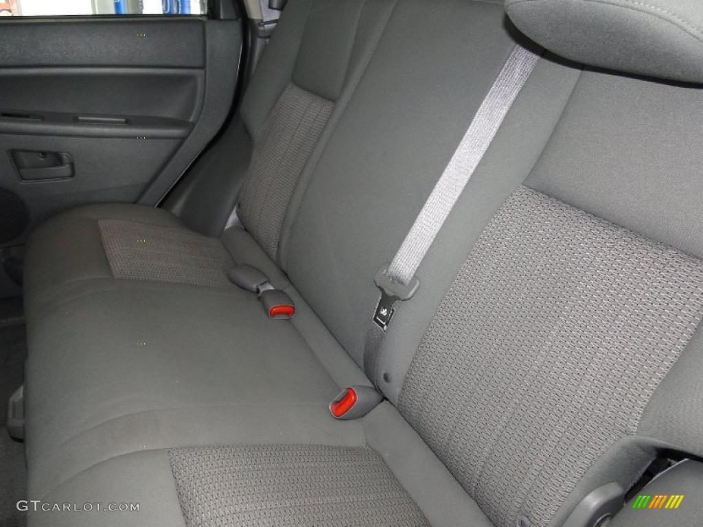 2007 Grand Cherokee Laredo - Bright Silver Metallic / Medium Slate Gray photo #27