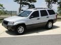 2004 Bright Silver Metallic Jeep Grand Cherokee Laredo  photo #9