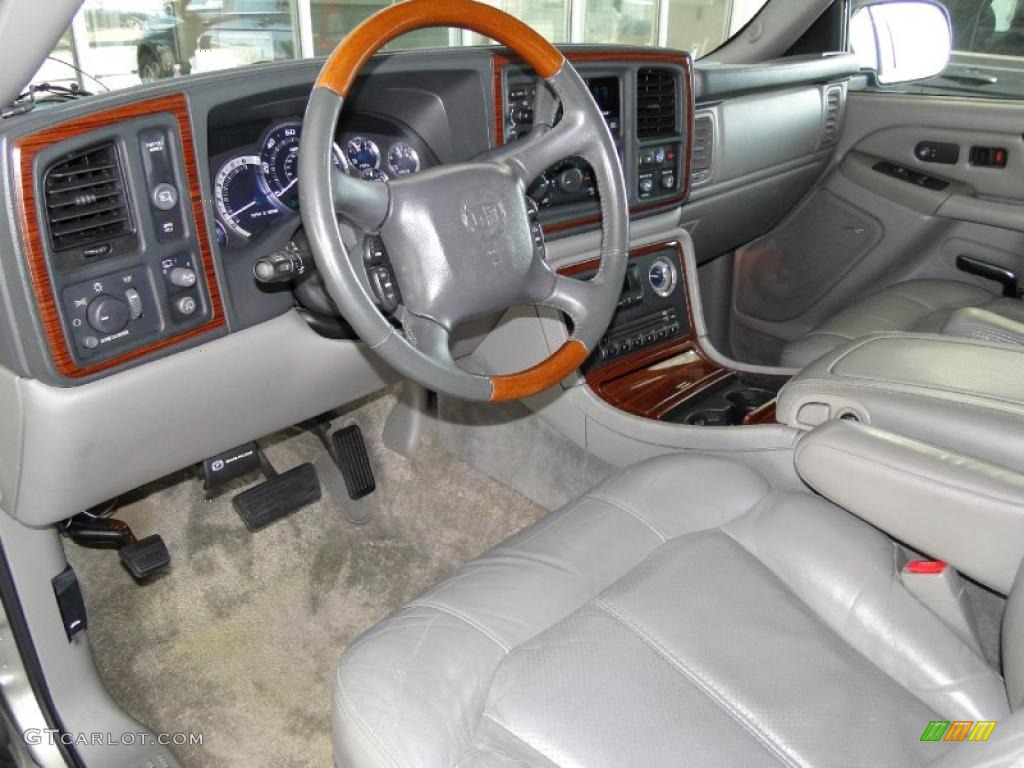 2002 Escalade AWD - Silver Sand / Pewter photo #13
