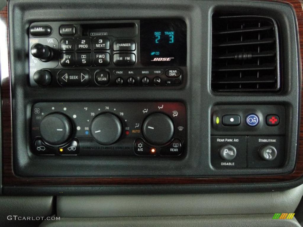 2002 Escalade AWD - Silver Sand / Pewter photo #22