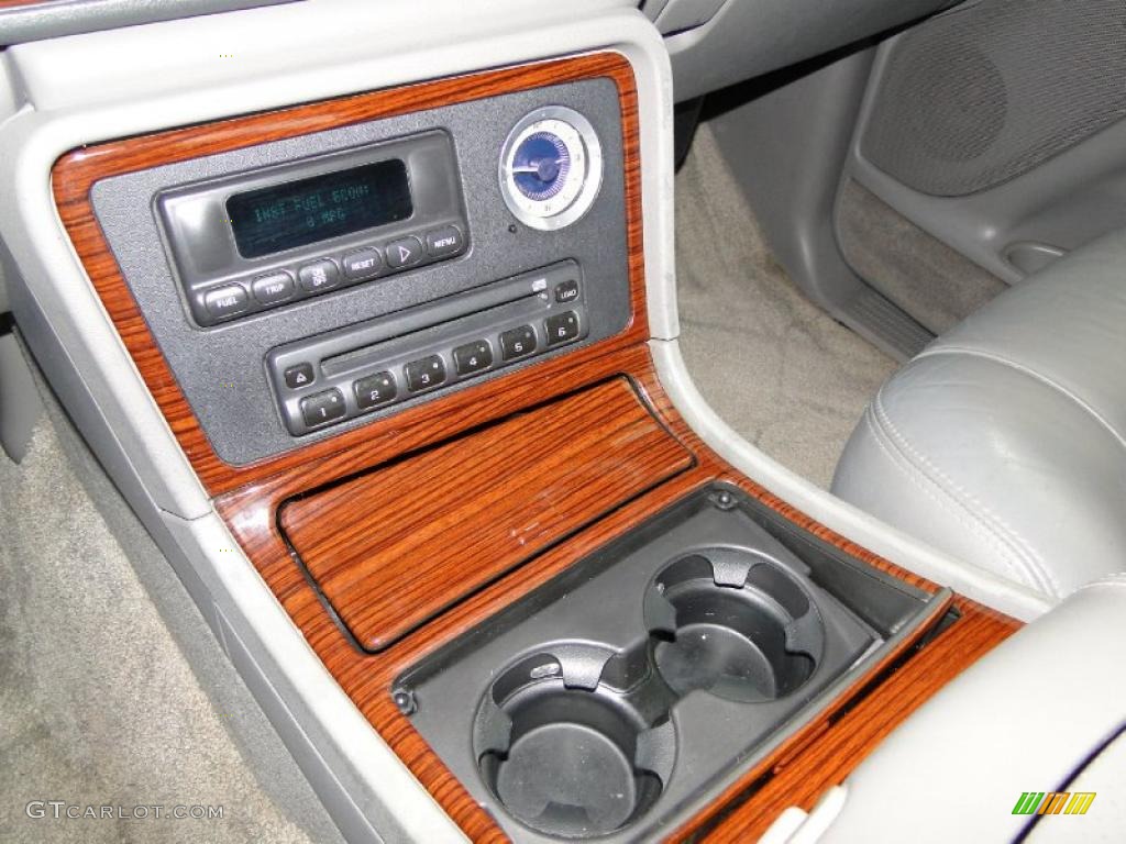 2002 Escalade AWD - Silver Sand / Pewter photo #23